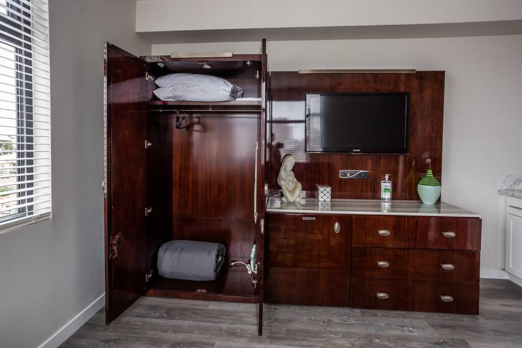 Cali King Size One Bedroom Luxurious Suite In Dtsd San Diego Exteriör bild
